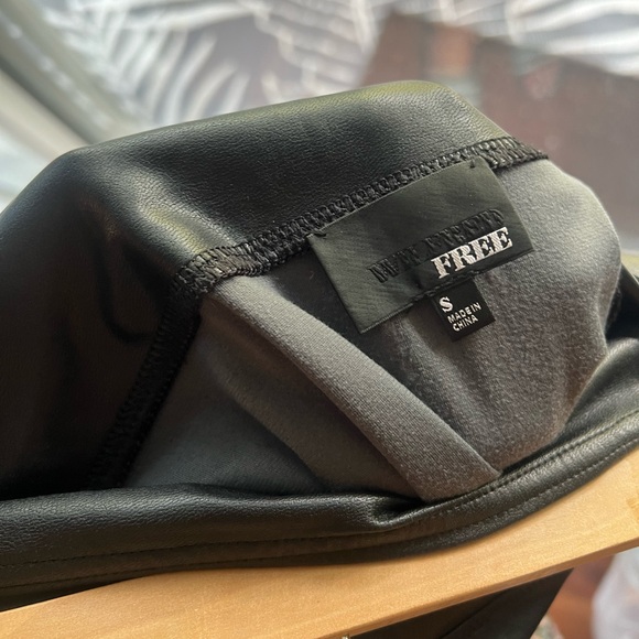 Aritzia Black Leather Pencil Skirt - Picture 2 of 2